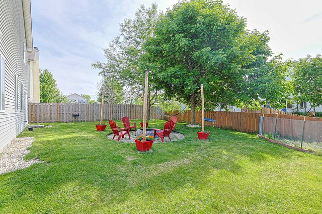 1854 S FALLBROOK Drive, Round Lake, IL 60073
