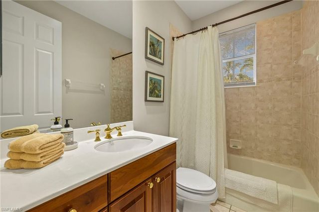 2621 ESTRELLA CT # 1601, Naples, FL 34109