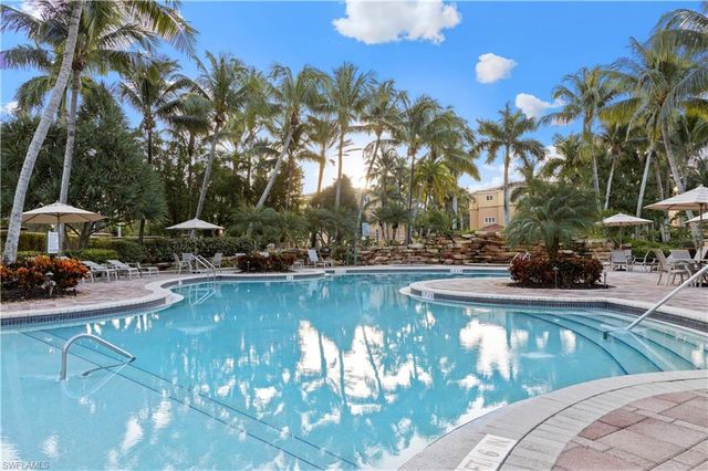 2621 ESTRELLA CT # 1601, Naples, FL 34109