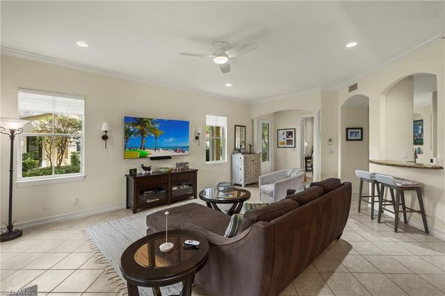 2621 ESTRELLA CT # 1601, Naples, FL 34109