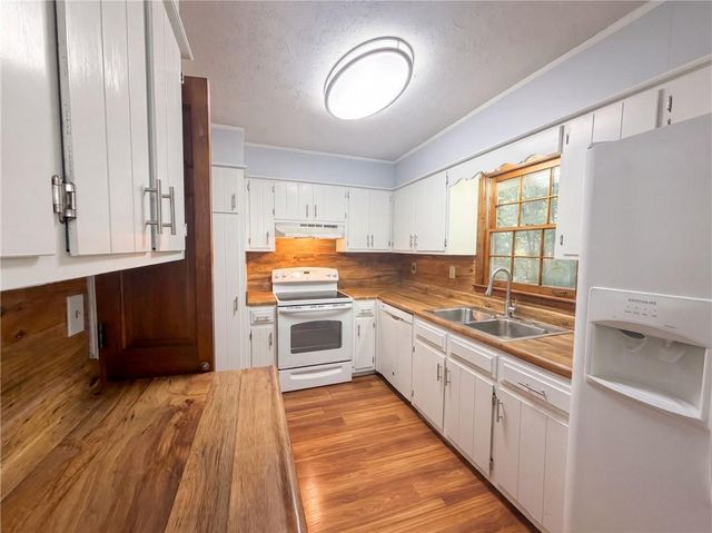 3318 Ben Hill Street SW, Marietta, GA 30008