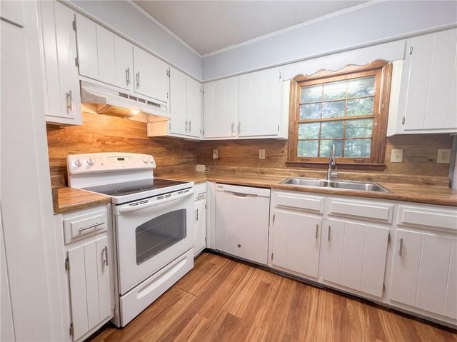 3318 Ben Hill Street SW, Marietta, GA 30008