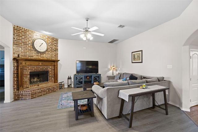 13744 Salmon Drive, Frisco, TX 75035