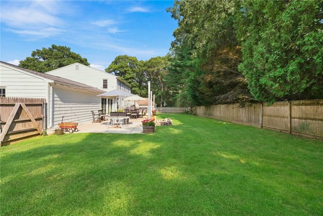 465 Red Chimney Drive, Warwick, RI 02886