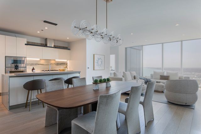 363 E Wacker Drive 6403, Chicago, IL 60601