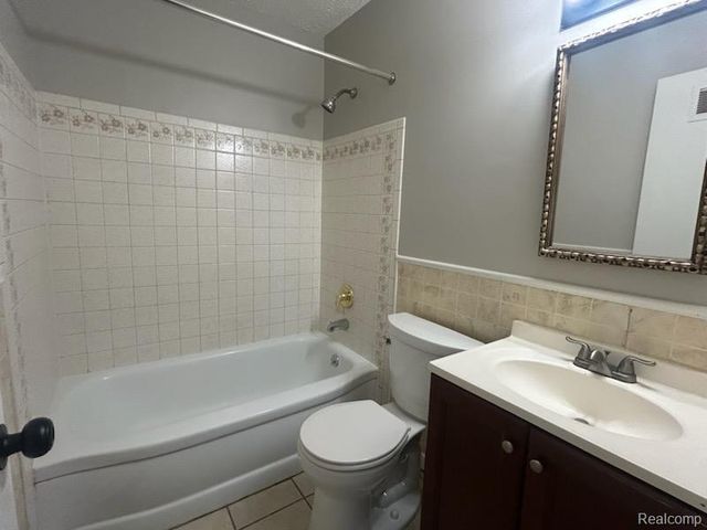 18707 Centralia, Redford Charter Township, MI 48240