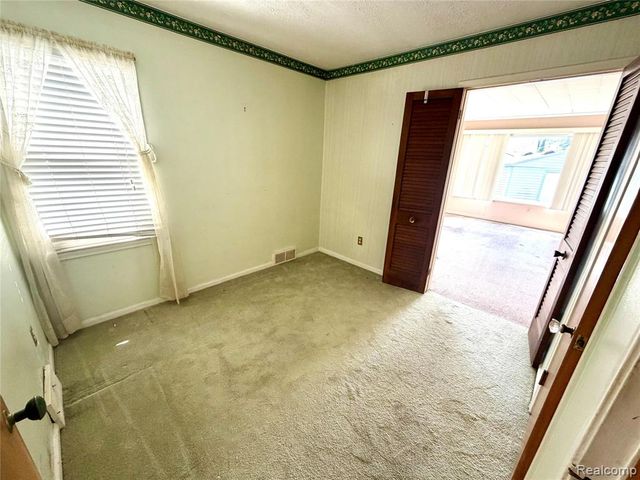 1714 Harwood Avenue, Royal Oak, MI 48067