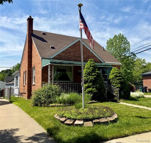 1714 Harwood Avenue, Royal Oak, MI 48067
