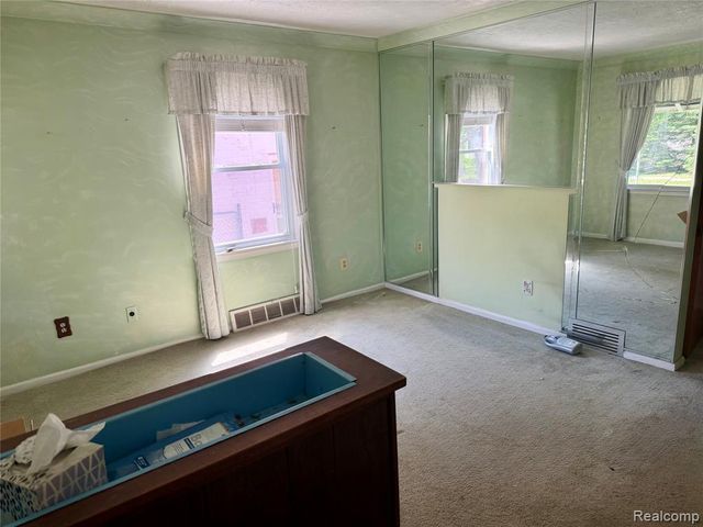 1714 Harwood Avenue, Royal Oak, MI 48067