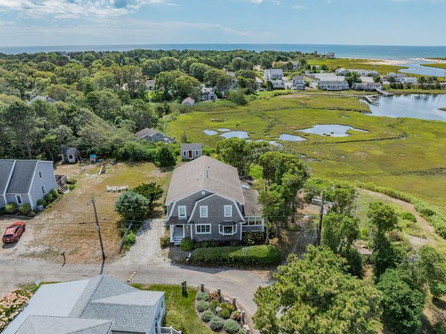 27 Mayflower Lane, Dennis Port, MA 02639