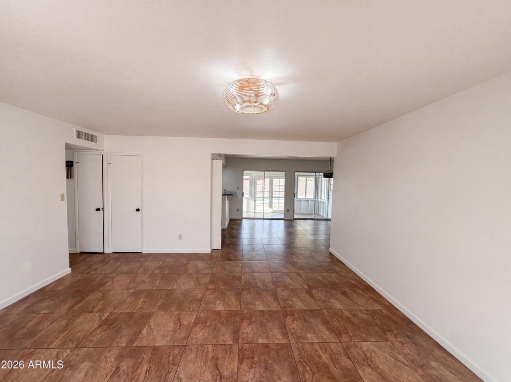 10501 W LOMA Lane, Peoria, AZ 85345 — photo 3