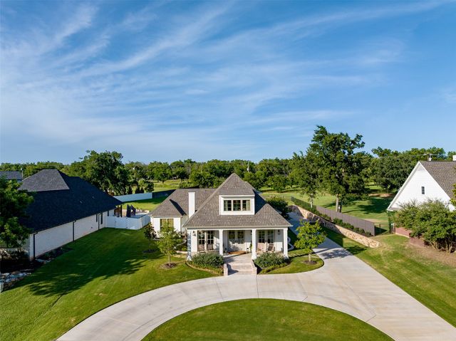 9305 Bellechase Road, Granbury, TX 76049