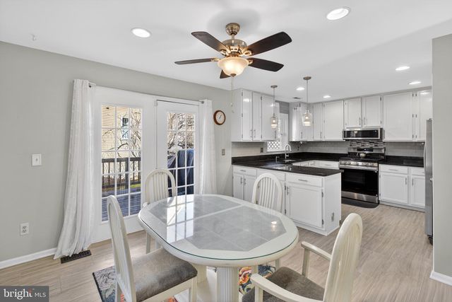 14348 WINDING WOODS CT, Centreville, VA 20120