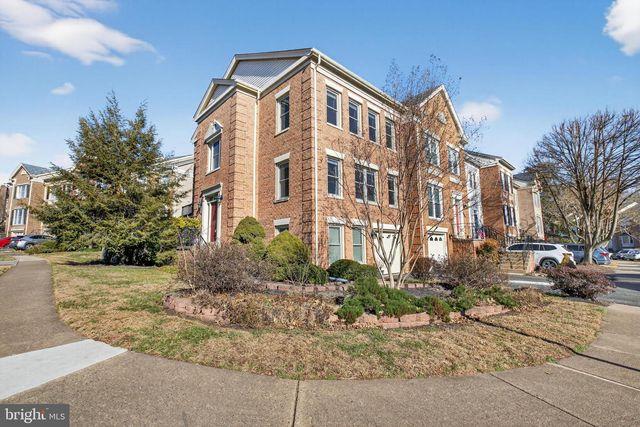 14348 WINDING WOODS CT, Centreville, VA 20120