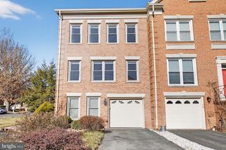 14348 WINDING WOODS CT, Centreville, VA 20120