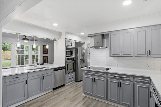 1314 E Lovers Lane, Arlington, TX 76010