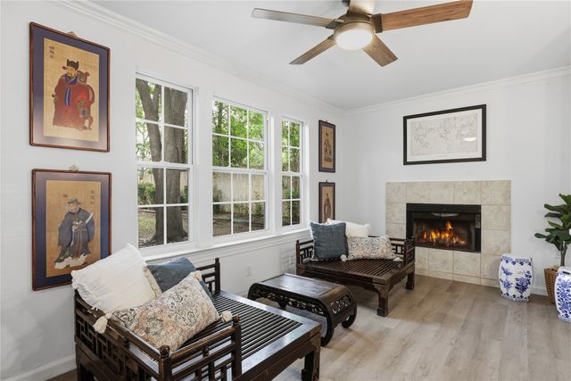 1314 E Lovers Lane, Arlington, TX 76010