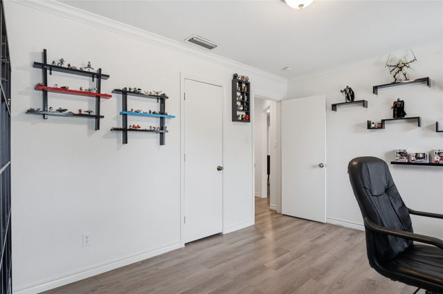 1314 E Lovers Lane, Arlington, TX 76010