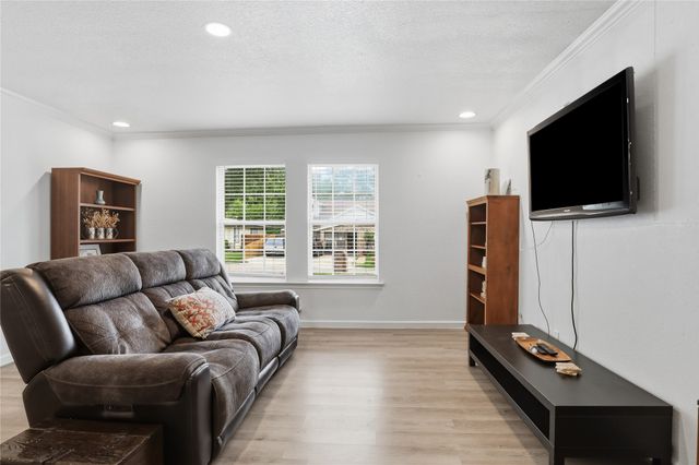 1314 E Lovers Lane, Arlington, TX 76010