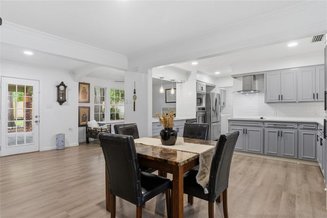 1314 E Lovers Lane, Arlington, TX 76010