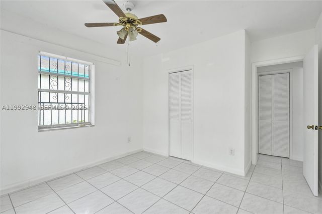 724 NW 6th St, Hallandale Beach, FL 33009
