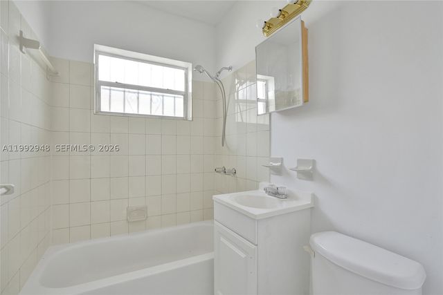 724 NW 6th St, Hallandale Beach, FL 33009