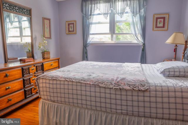 10210 E KESWICK RD, Philadelphia, PA 19114