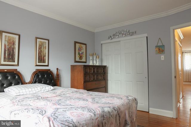 10210 E KESWICK RD, Philadelphia, PA 19114