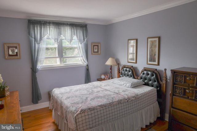 10210 E KESWICK RD, Philadelphia, PA 19114