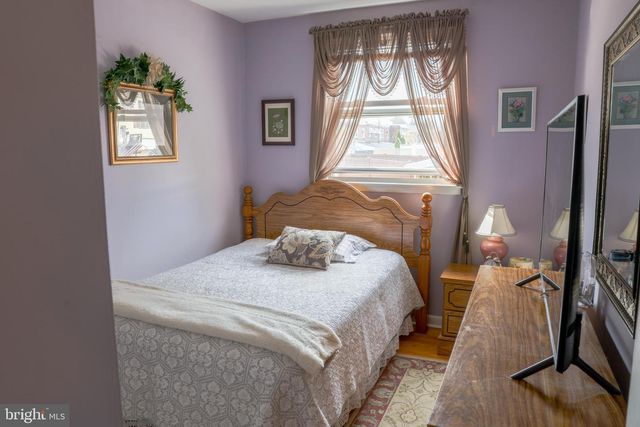 10210 E KESWICK RD, Philadelphia, PA 19114