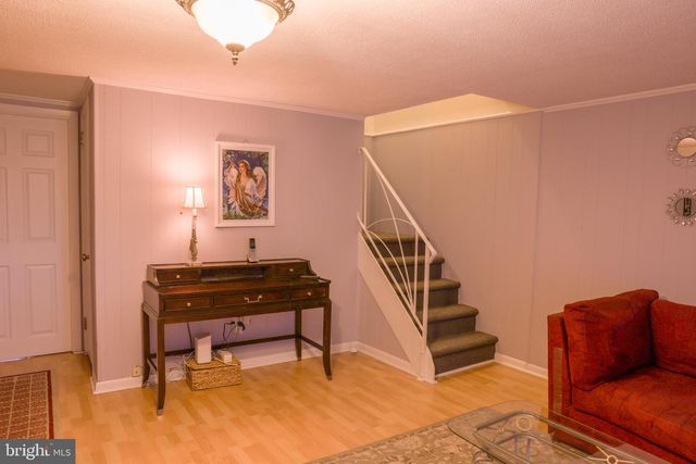 10210 E KESWICK RD, Philadelphia, PA 19114