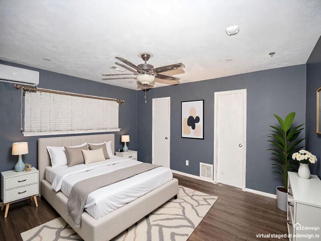 5011 Encino Court, Friendswood, TX 77546