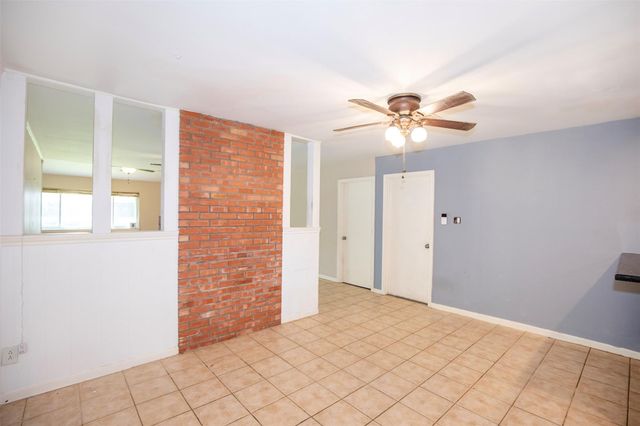 5011 Encino Court, Friendswood, TX 77546