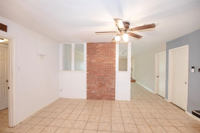 5011 Encino Court, Friendswood, TX 77546