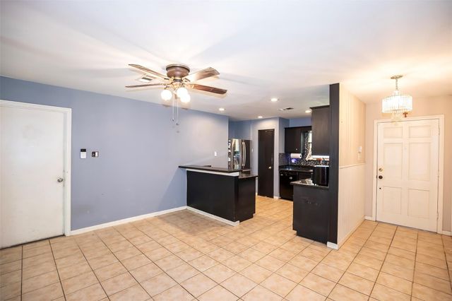5011 Encino Court, Friendswood, TX 77546