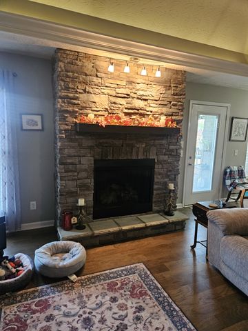 176 Arlis Gene Cir, Lafayette, TN 37083