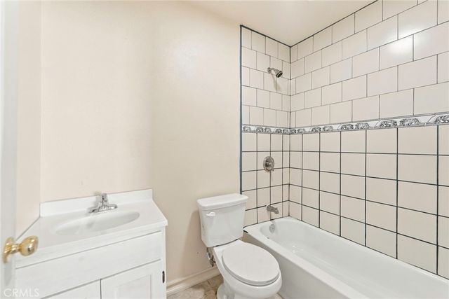 2019 E 105 Street, Los Angeles, CA 90002