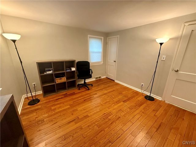 822 Cumberland Ave, Syracuse, NY 13210