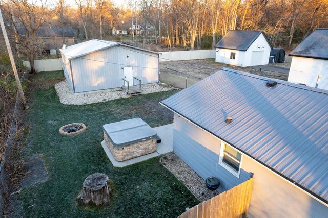 N1047 Olson Road, Edgerton, WI 53534