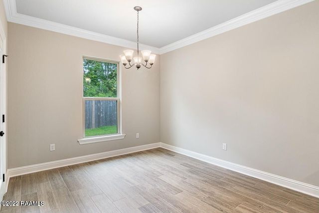 211 Sparrowhawk Street, Broussard, LA 70518