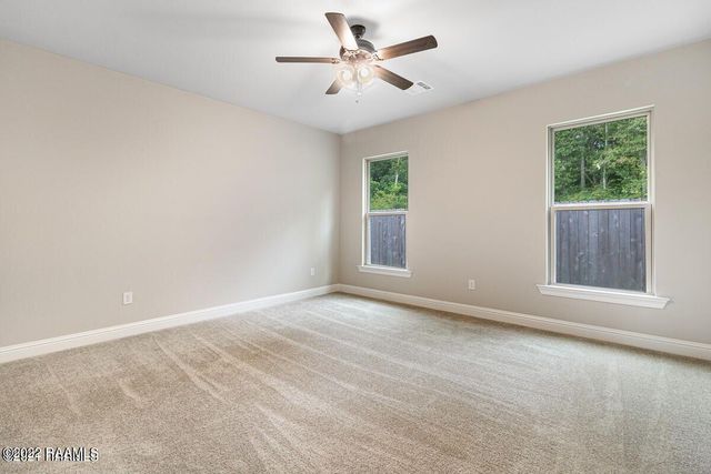 211 Sparrowhawk Street, Broussard, LA 70518