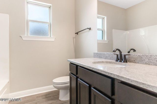 211 Sparrowhawk Street, Broussard, LA 70518