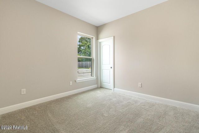 211 Sparrowhawk Street, Broussard, LA 70518