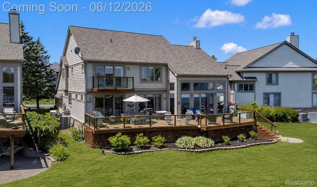 3300 Mimosa Street, Commerce Charter Township, MI 48390
