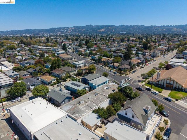 5417 Adeline St, Oakland, CA 94608