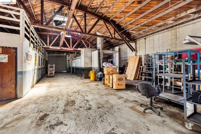 5417 Adeline St, Oakland, CA 94608