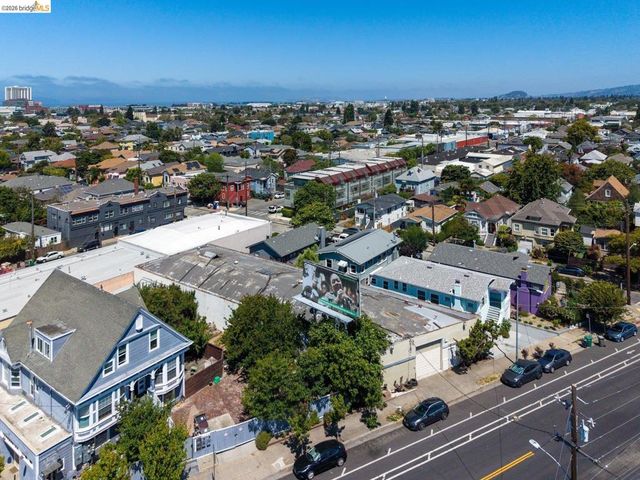 5417 Adeline St, Oakland, CA 94608
