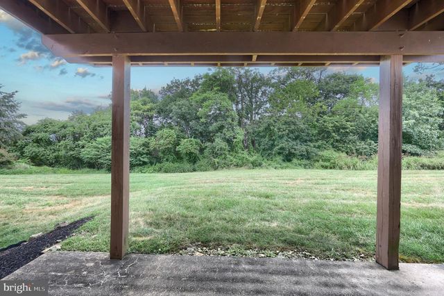 2418 WINTERBERRY LN, York, PA 17406