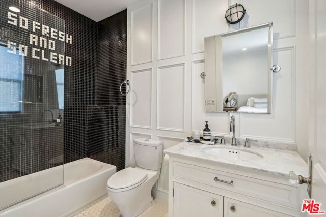 14000 Morrison Street, Sherman Oaks, CA 91423