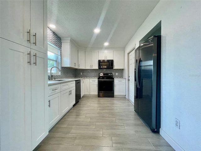 2107 E ATMORE CIRCLE, Deltona, FL 32725